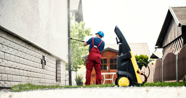 Best Solar Panel Cleaning  in Englewood, TN